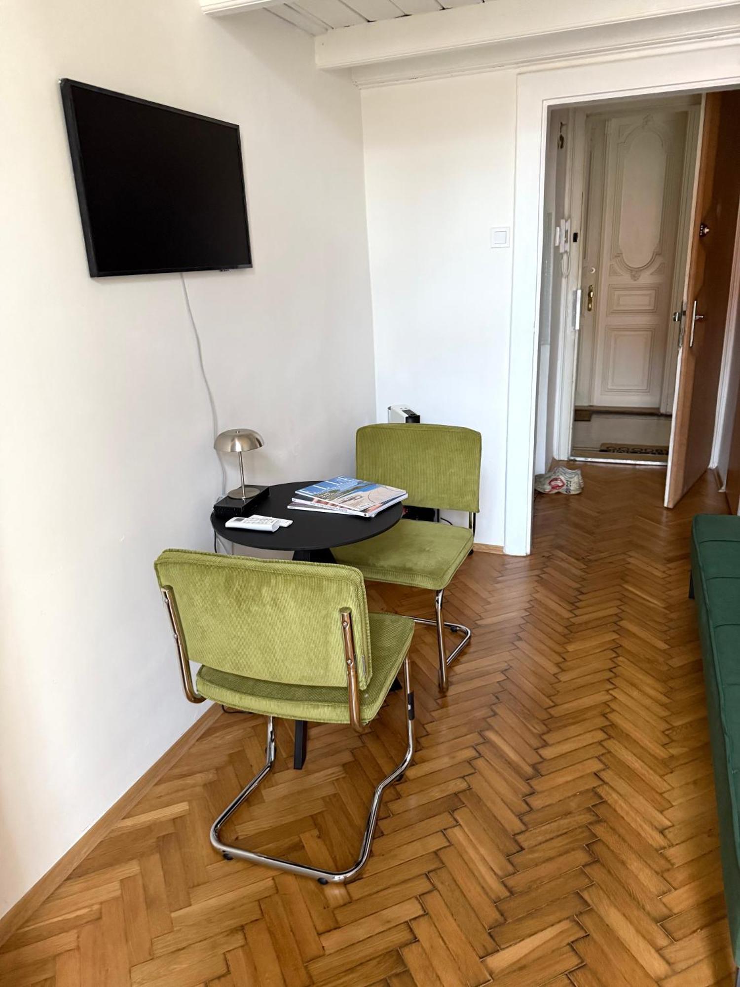 Apartment Siroka 14 Praha Bagian luar foto